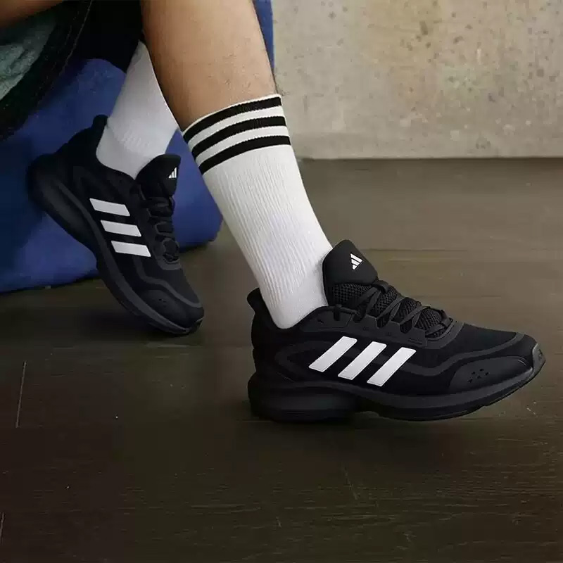 Мужские кроссовки Adidas для о – обзор и цена Men'S Shoes Half Cut